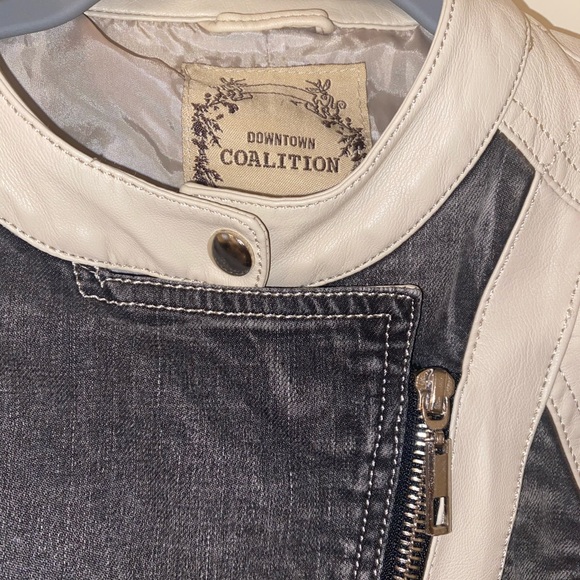 Downtown Coalition Women’s Zip Up Moto Jacket - Picture 4 of 8